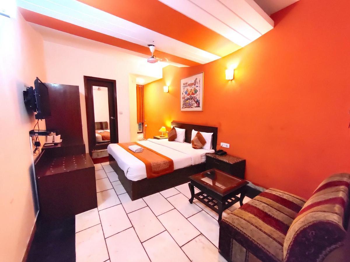 Hotel Unistar New Delhi Eksteriør bilde