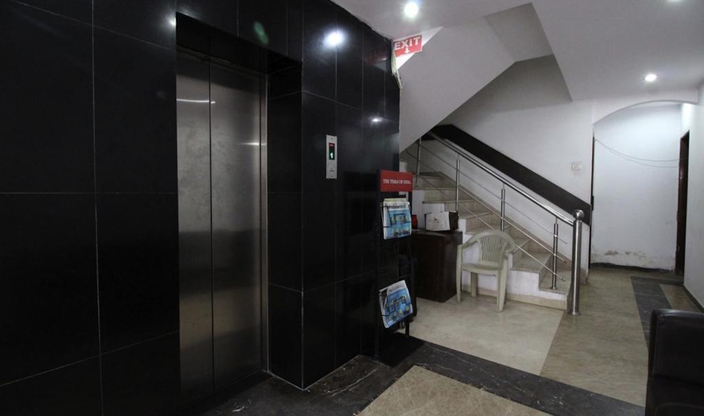 Hotel Unistar New Delhi Eksteriør bilde