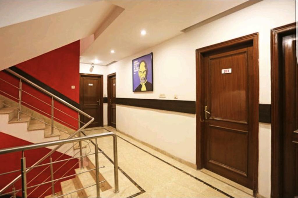 Hotel Unistar New Delhi Eksteriør bilde