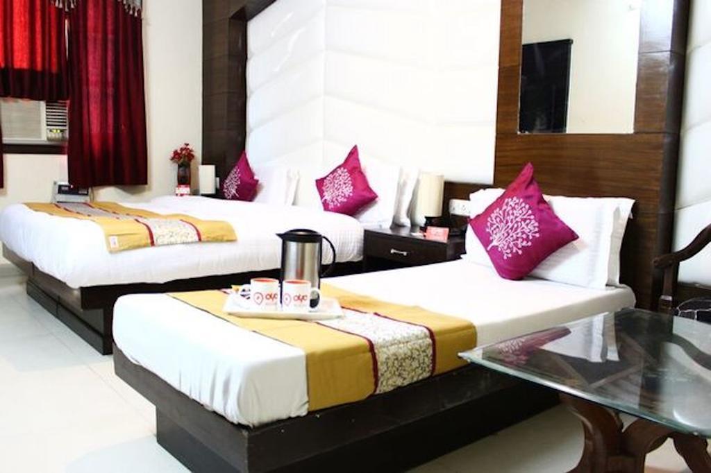 Hotel Unistar New Delhi Eksteriør bilde