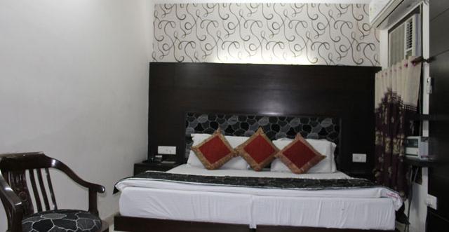 Hotel Unistar New Delhi Eksteriør bilde