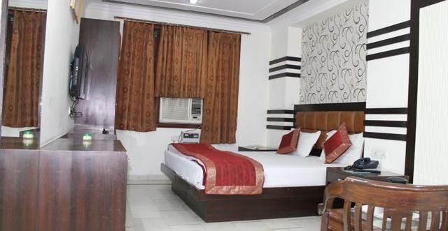 Hotel Unistar New Delhi Eksteriør bilde