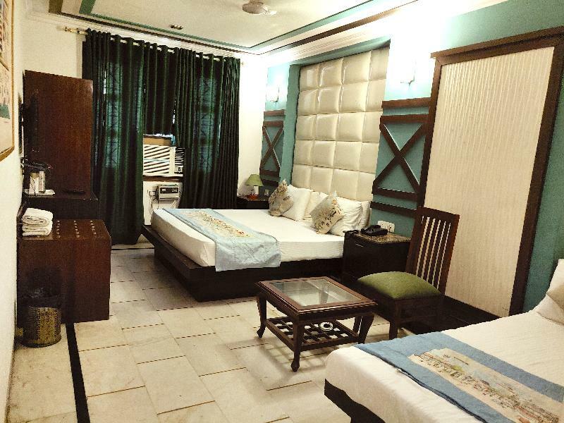 Hotel Unistar New Delhi Eksteriør bilde