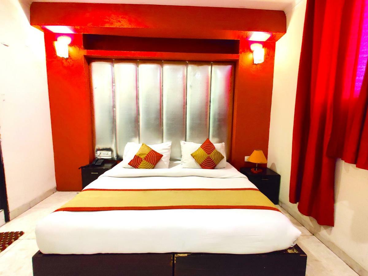 Hotel Unistar New Delhi Eksteriør bilde